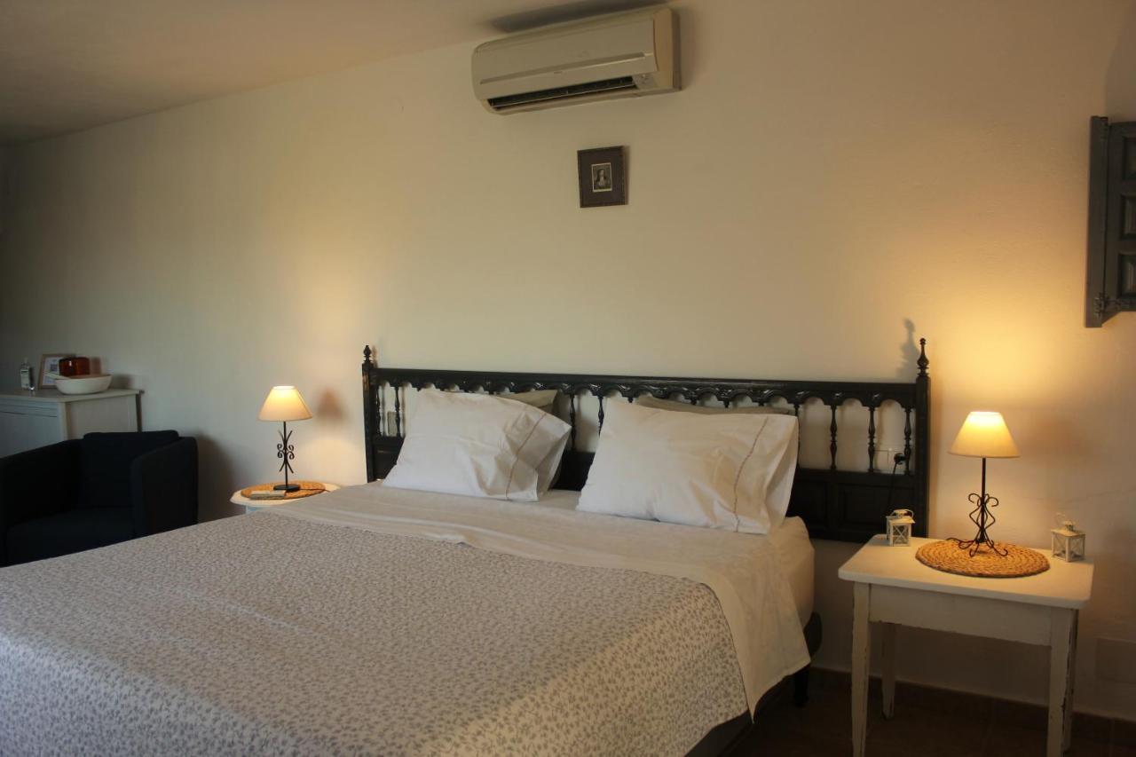 El Nispero Dulce Bed & Breakfast Alcaucin Exterior photo