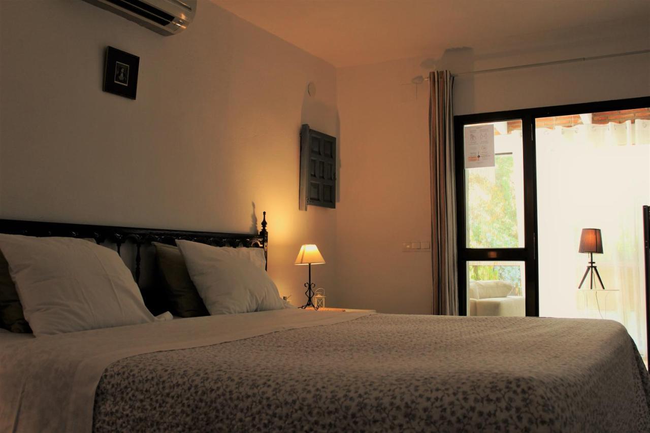 El Nispero Dulce Bed & Breakfast Alcaucin Exterior photo
